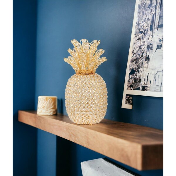 Homeroots 15 in. Faux Crystal & Gold Pineapple Sculpture - 379771