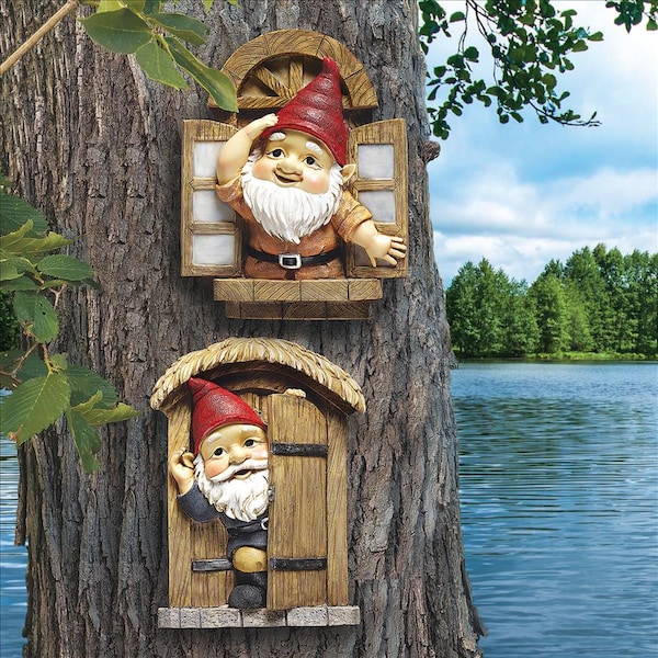Design Toscano The Knothole Gnomes Garden Welcome Tree Sculpture: Window & Door Gnomes - QL94281