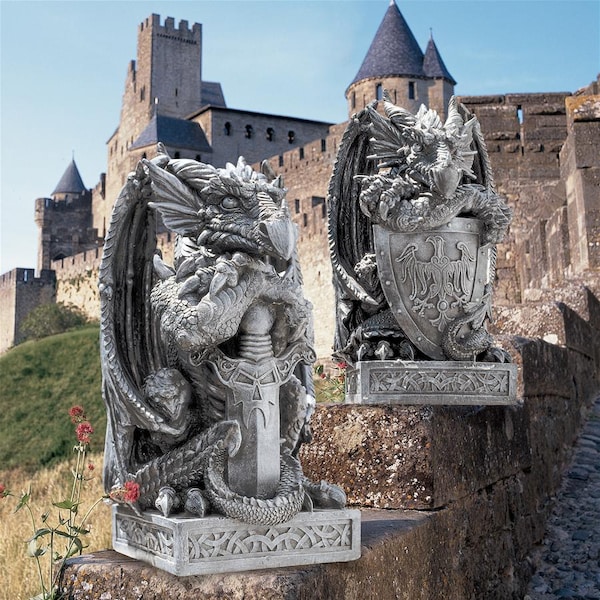 Design Toscano The Arthurian Dragon Statues: Set of Sword & Shield - CL92897