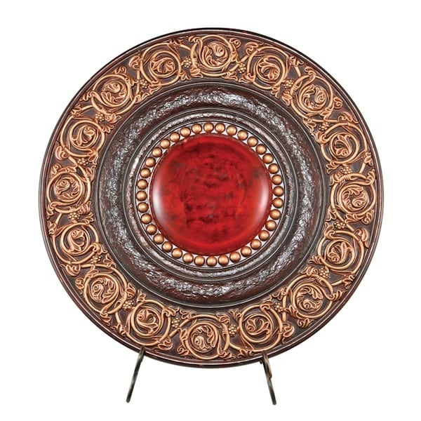 Homeroots 21 in. Round Polyresin Decorative Plaque, Red & Brown - 468289