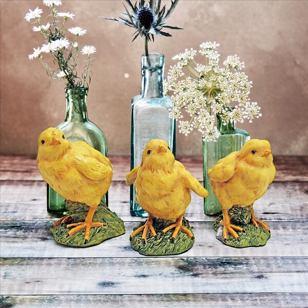 Design Toscano Hatching Chicks, Set of 3 Baby Chicken Statues - QM12335