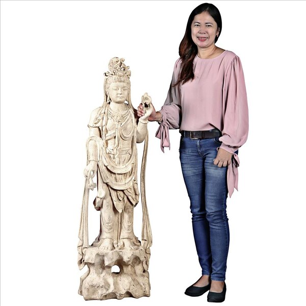Design Toscano The Asian Goddess Guan-Yin Garden Statue - NE210138