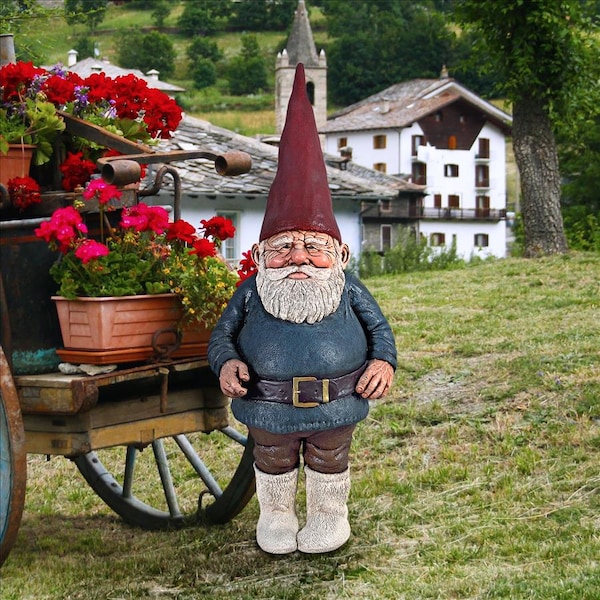Design Toscano Father Friedemann, Patriarch of the Gnome Clan - NE80161