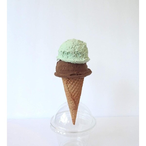 Queens Of Christmas 4 ft. Double Scoop Mint Chocolate Ice Cream Cone - WL-ICECR-DBL-SCP-MINTCC