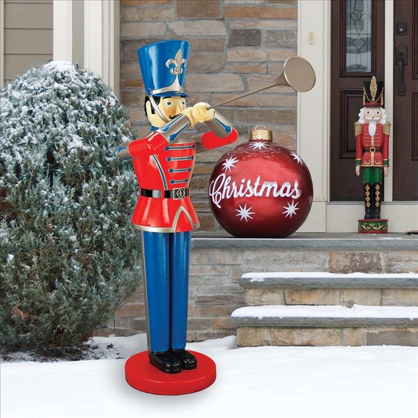 Design Toscano Large Trumpeting Soldier Statue - NE140007