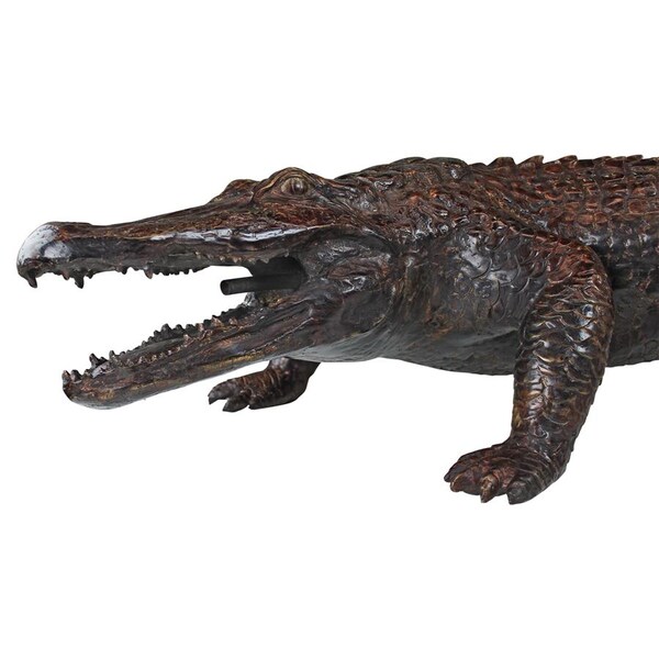Design Toscano Gator on the Prowl: Spitting Bronze Alligator Garden Statue - SU1860