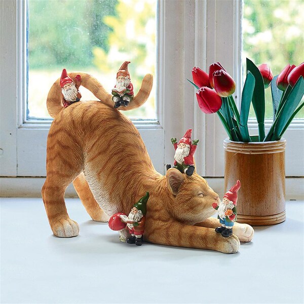 Design Toscano Catatonic Gnome Feline Frenzy Statue - HT542036