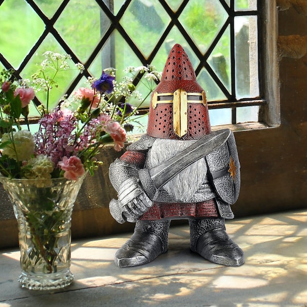 Design Toscano The Knight of the Round Mushroom Medieval Garden Gnome Warrior Statue - QM23010