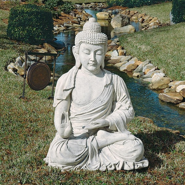 Design Toscano Noble Buddha of the Grande Temple: Sandstone, Giant - NE22724