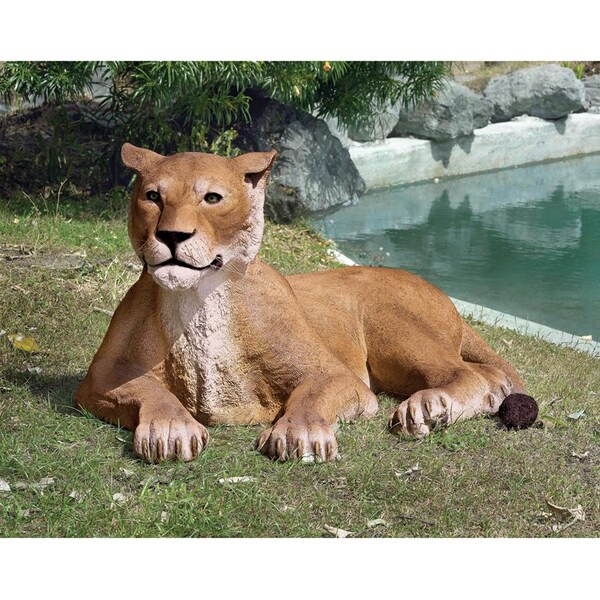 Design Toscano The Grand-Scale Wildlife Animal Collection: Lioness Lying Down Statue - NE80115