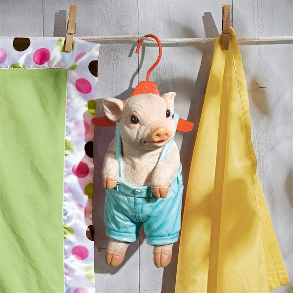 Design Toscano Hanger Hog Hanging Pig Statue: Set of Two - QM92929400