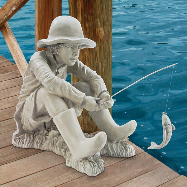 Design Toscano Gone Fishing Fisherman Statue - EU9288