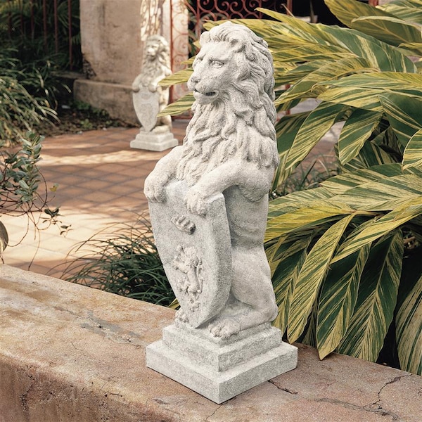 Design Toscano Beaumaris Castle Lion Sculpture: Set of Two - NG930842