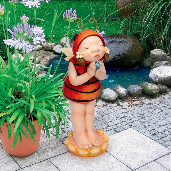 Design Toscano Sarah the Lady Bug Fairy Garden Helper Statue - DS18041