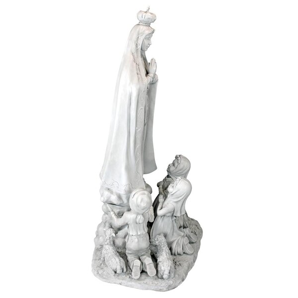 Design Toscano Our Lady of Fatima Grand Scale Sculpture - EU7101