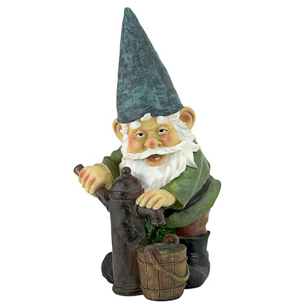 Design Toscano Water Pump Pete Garden Gnome Statue - QM2433500