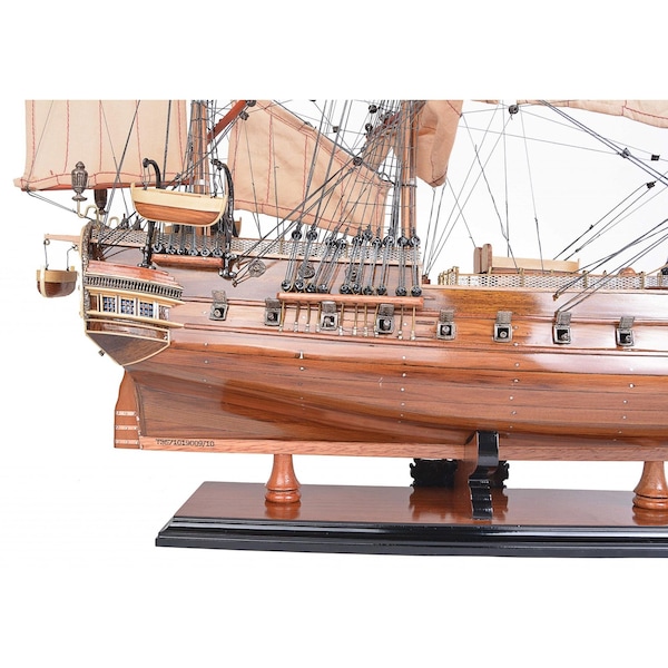 Homeroots HMS Surprise Sculptures 8.25 x 27.5 x 26.75 in. - 366190