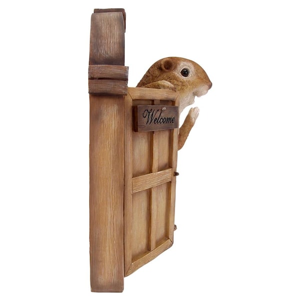 Design Toscano Garden Greetings Squirrel Welcome Tree House Door Sculpture - QM2673800