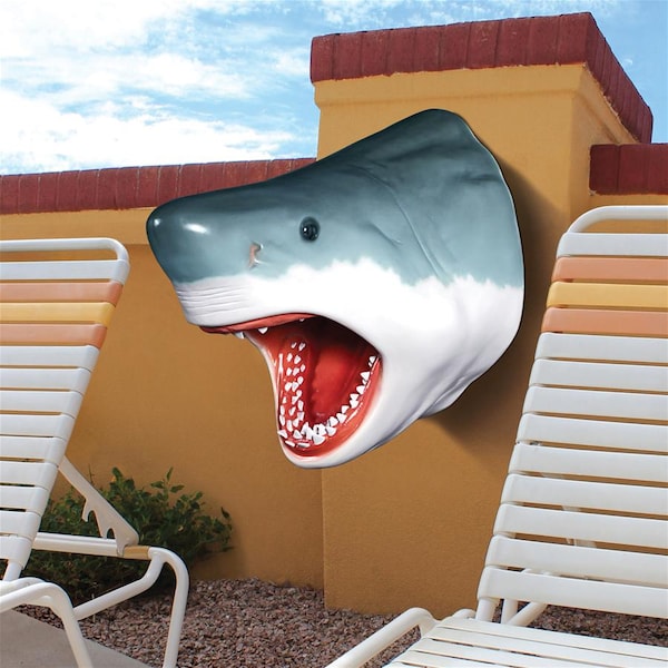 Design Toscano The Great White Shark Wall Mount Trophy Sculpture - NE130046