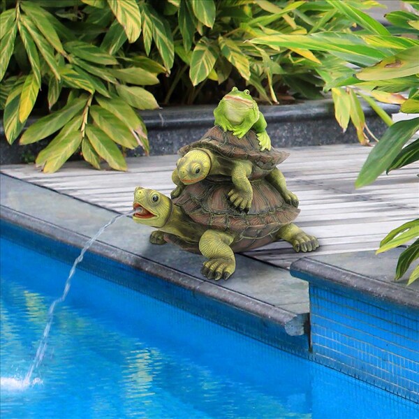 Design Toscano Along for the Ride, Frog and Turtles Spitter Piped Statue - QM2854700