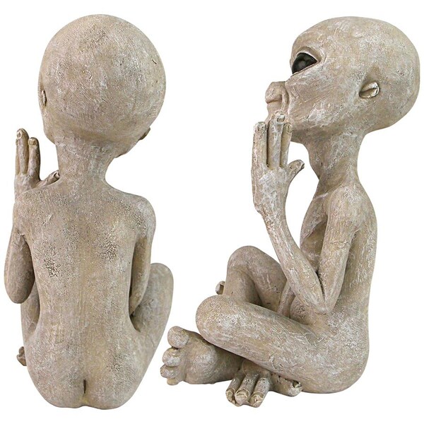 Design Toscano Greetings Earthlings UFO Alien Statue: Set of 2 - LY9612303