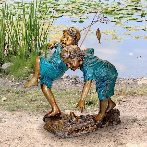 Design Toscano Double Trouble, Fishing Boys Cast Bronze Garden Statue - PN7504