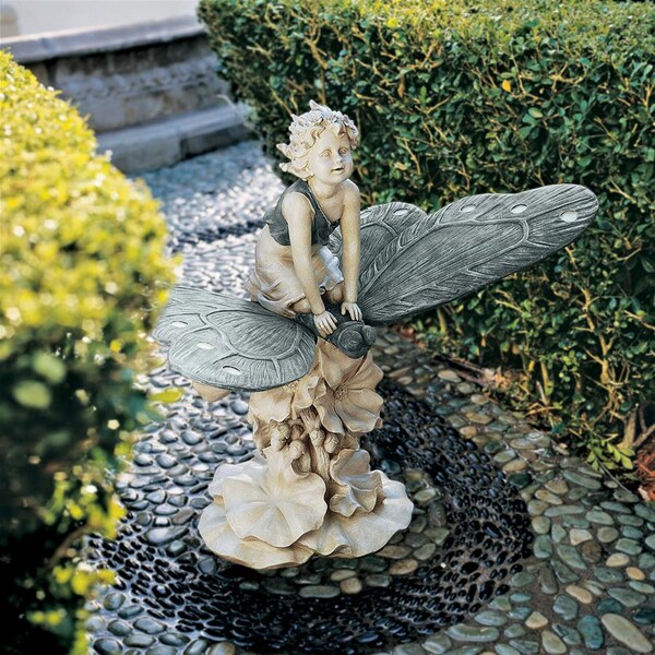 Design Toscano A Fairy's Wondrous Butterfly Ride Statue - EU41630