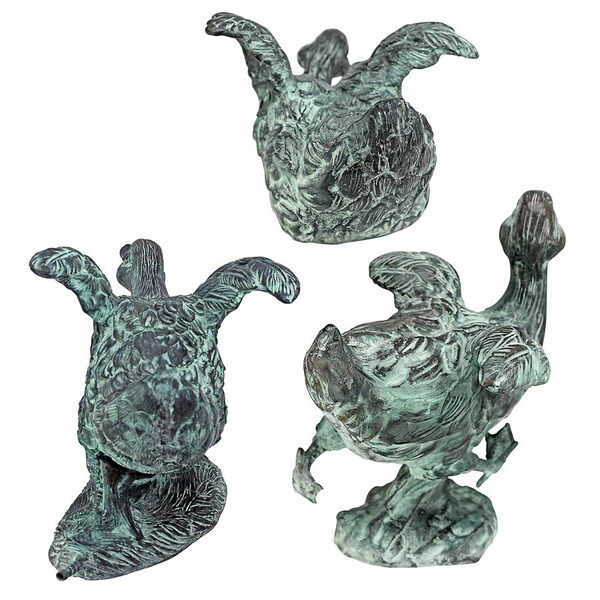 Design Toscano Lindell Pond Bronze Ducks Spitting Garden Statues: Set of 3 - SU90015