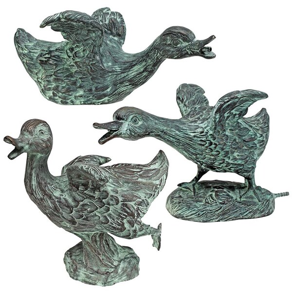 Design Toscano Lindell Pond Bronze Ducks Spitting Garden Statues: Set of 3 - SU90015