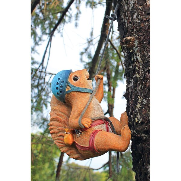 Design Toscano Skyler, the Climbing Squirrel Statues: Set of Two - JQ97678