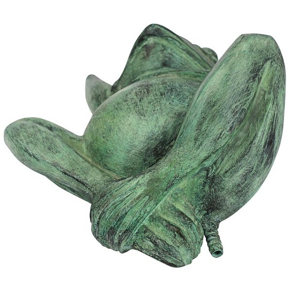 Design Toscano Spitting Lazy Frog Emerald Verde Cast Bronze Garden Statue - PN57942