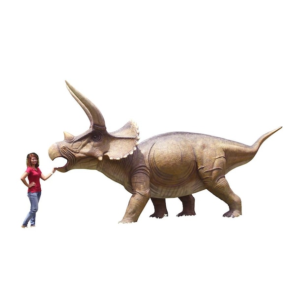 Design Toscano Giant Charging Titan Triceratops Dinosaur Statue - NE140098