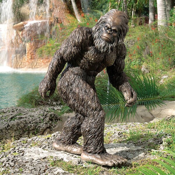 Design Toscano Bigfoot, the Garden Yeti Statue: Large - DB383049