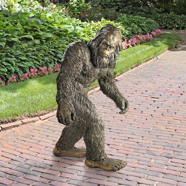 Design Toscano Bigfoot, the Garden Yeti Statue: Large - DB383049