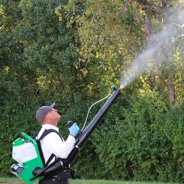 Flowzone Vortex 40V Battery Powered Backpack Mist Blower 2 Batteries 2.5-gal - FZFAKZ-B2
