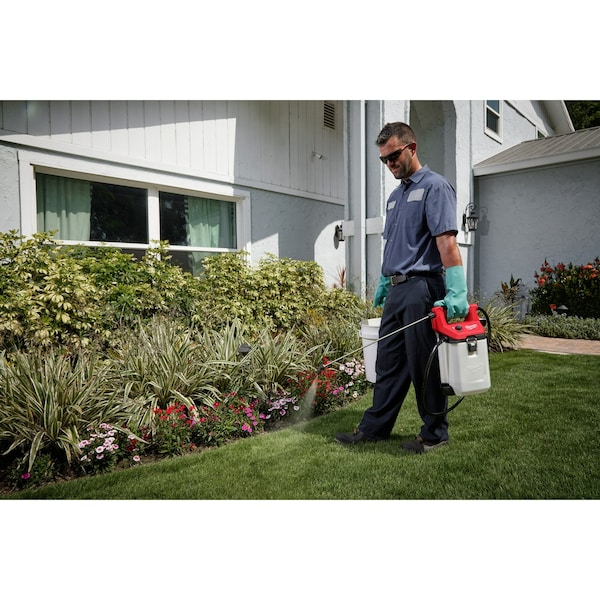 Milwaukee Tool 2 gal Handheld Sprayer, Poly, 4 ft L Hose, 24 in L Wand, Adjustable Cone/ Fan Nozzle Spray Pattern - 2528-21G2