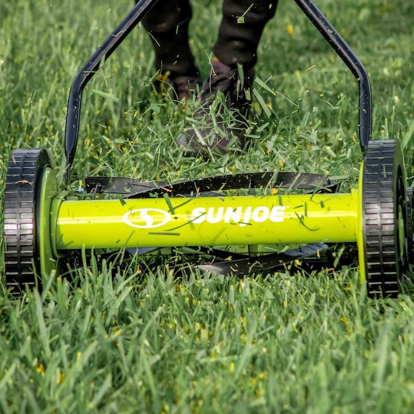 Sun Joe Manual Reel Mower, 14-Inch, Quad Wheel, 9-Position - MJ503M