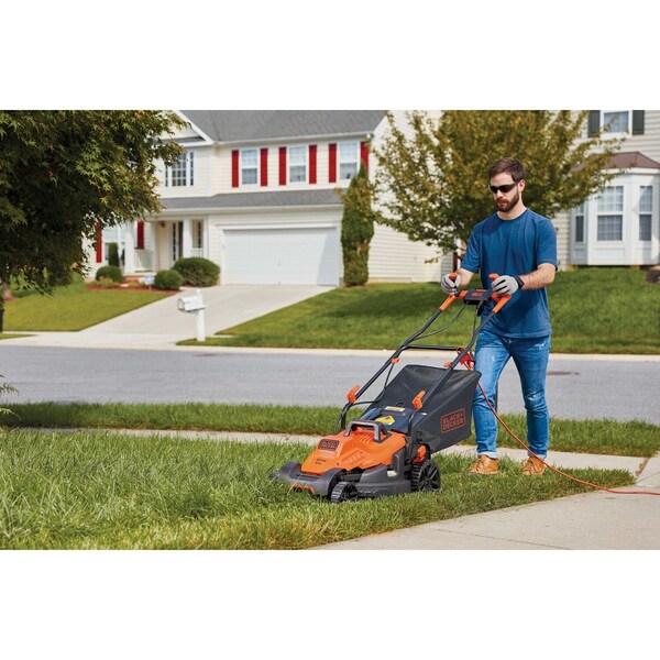 Black & Decker 12 Amp 17 in. Electric Lawn Mower with Comfort Grip Handle - BEMW482BH