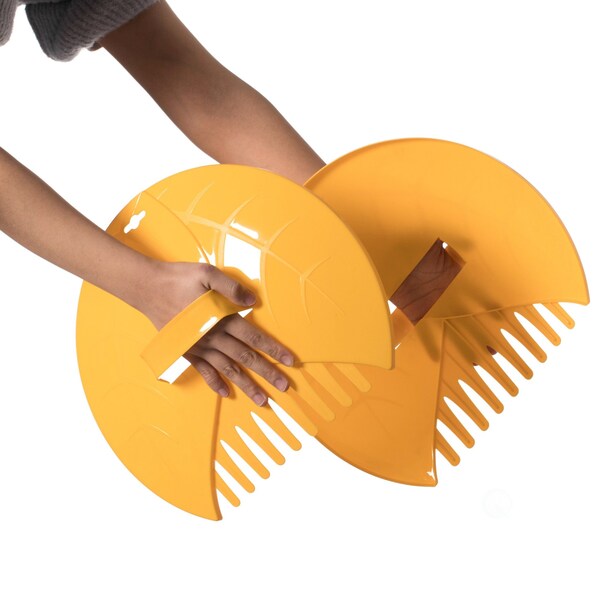 Gardenised Decorative Pair of Leaf Scoops, Hand Rakes for Lawn and Garden Cleanup, Yellow - QI003286.YL