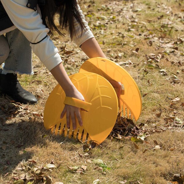 Gardenised Decorative Pair of Leaf Scoops, Hand Rakes for Lawn and Garden Cleanup, Yellow - QI003286.YL