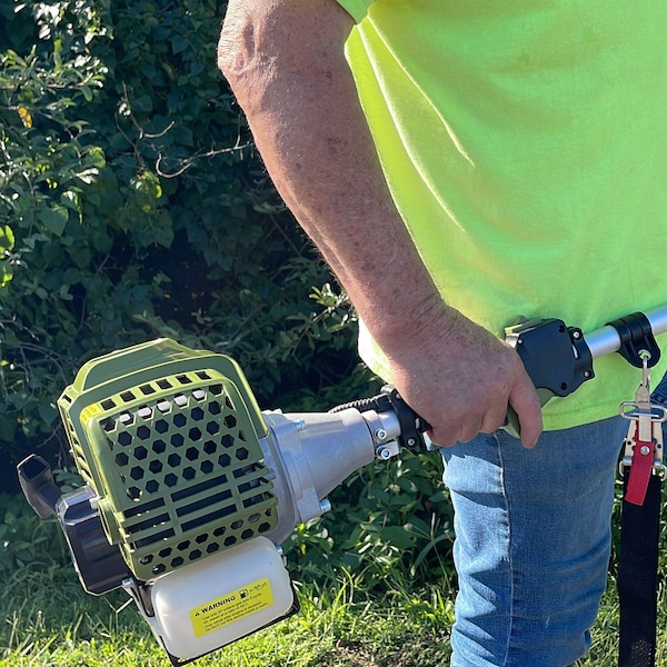 Sportsman Gas Pole Saw With Hedge Trimmer - GPSHT32