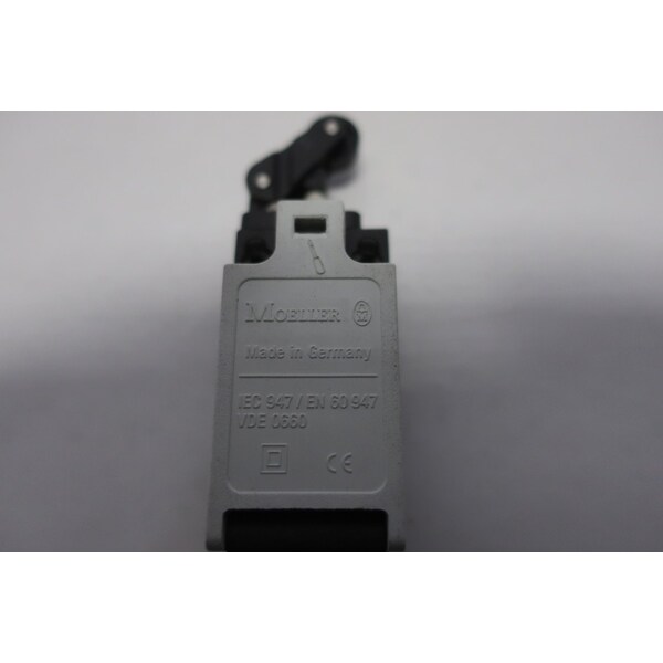 Interruptor de límite Moeller con palanca rodante y émbolo, 400V-AC - AT0-20-1-I