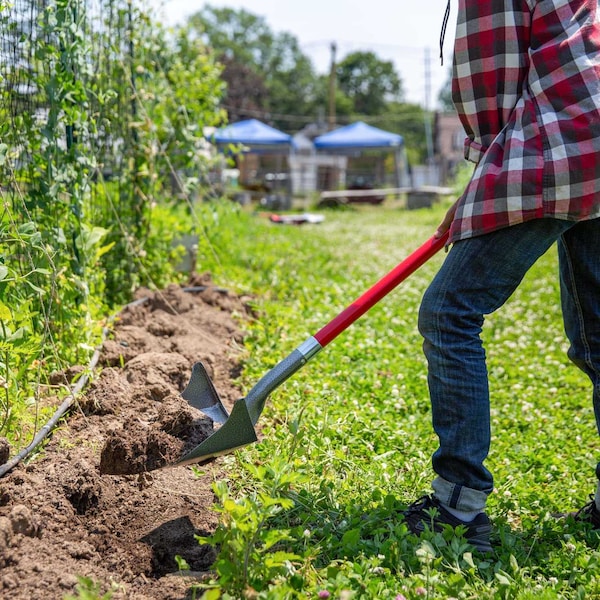 Root Assassin 43 in Overall Length One Shot Garden Shovel, Steel, 31 in Fiberglass D-Handle - OS-001