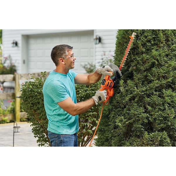 Black & Decker 16 in. SAWBLADE(TM) Electric Hedge Trimmer - BEHTS125