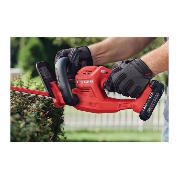 Craftsman Cordless Battery-Powered Hedge Trimmer Kit, Double-Sided 20 V - CMCHT810C1