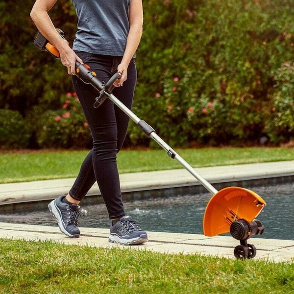Worx 40V Power Share 13 in. Cordless String Trimmer and Turbine Leaf Blower Combo Kit - WG927
