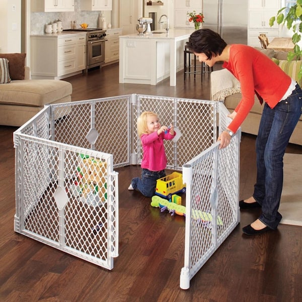 North States Industries North States Superyard Gray 26 in. H X 18.5 in. W Plastic Child Safety Gate - 8666