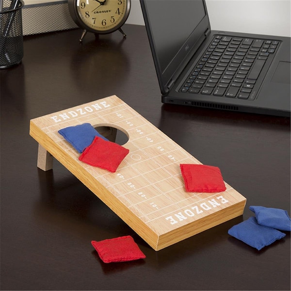 Hey Play Tabletop Cornhole Game - Football Field Theme - 12-HY2738