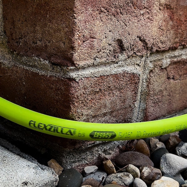Flexzilla Pressure Washer Hose, 1/4in x 50ft, 3100 PSI, M22 Fittings, ZillaGreen - HFZPW3450M-E
