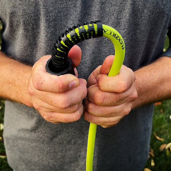 Flexzilla Pressure Washer Hose, 1/4in x 50ft, 3100 PSI, M22 Fittings, ZillaGreen - HFZPW3450M-E